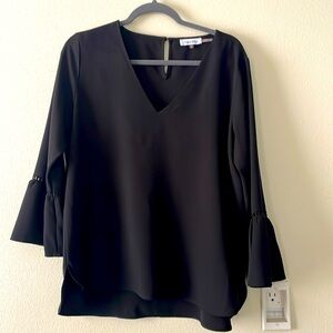 NWOT Calvin Klein Women’s blouse in Bkack Size Large